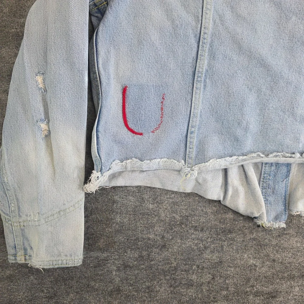 Free People Dillon Jacket Womens Medium Blue Denim Distressed Frayed Raw‎ Hem - Picture 10 of 16